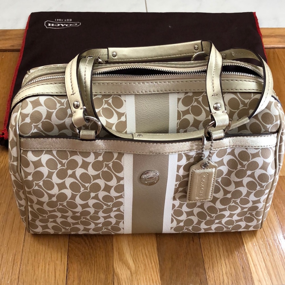 COACH satchel - Picture 2 of 8